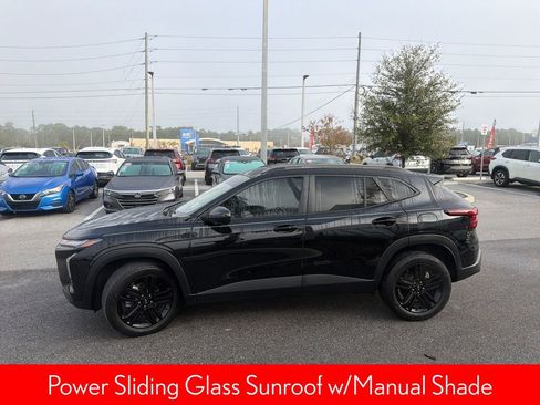 Used 2024 Chevrolet Trax ACTIV w/ Sunroof Package image 5