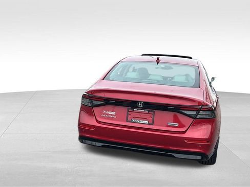 Used 2023 Honda Accord Touring image 6