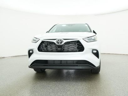 New 2026 Toyota Highlander XLE
