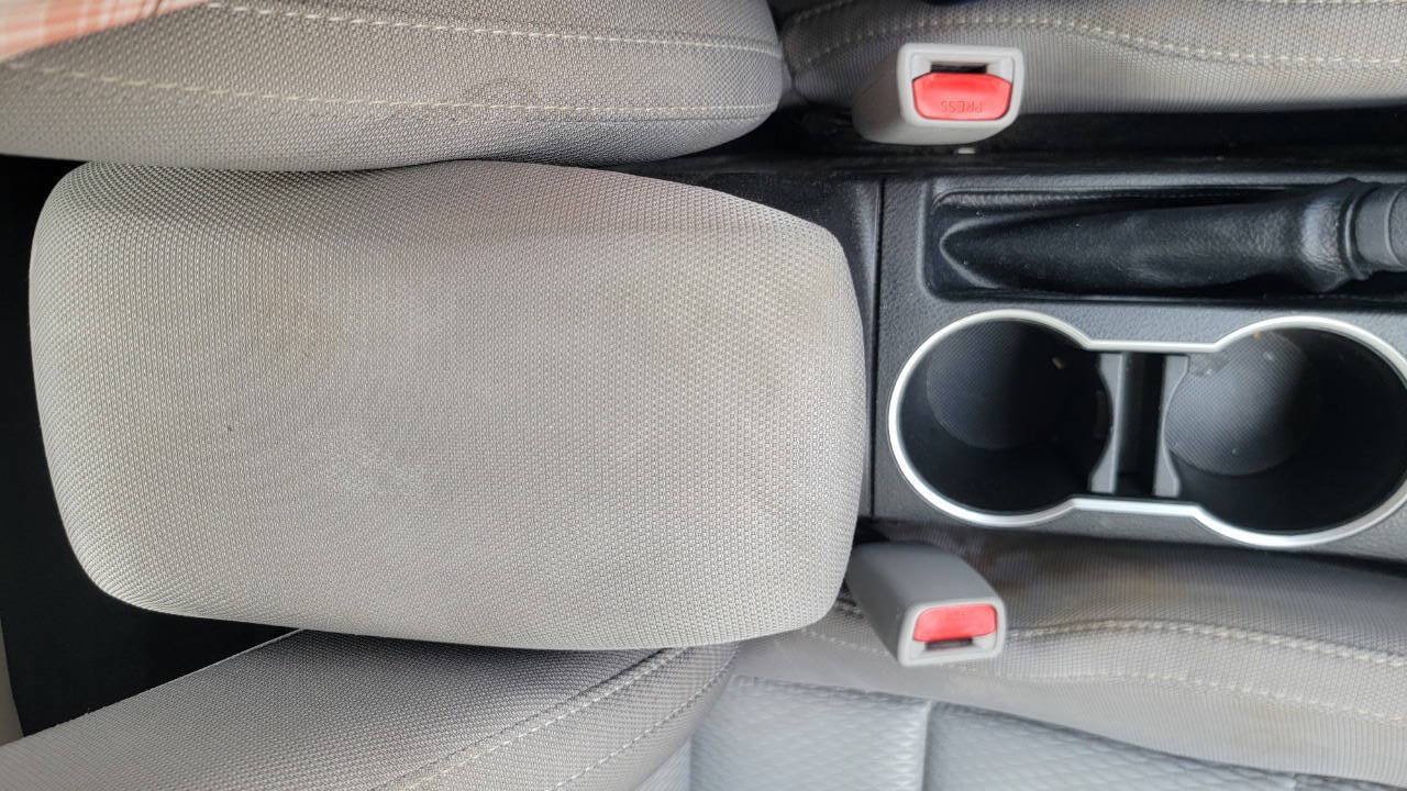 Used 2016 Toyota Corolla LE FWD image 15