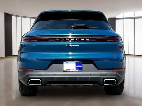 Used 2026 Porsche Cayenne AWD/4WD image 5