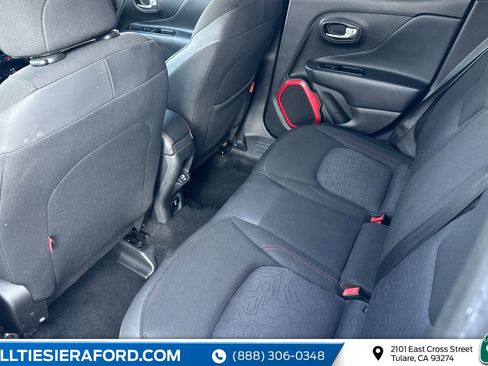 Used 2018 Jeep Renegade Trailhawk image 8