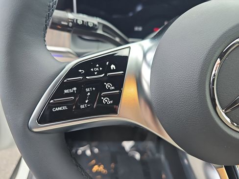 New 2026 Mercedes-Benz GLC 300 image 18