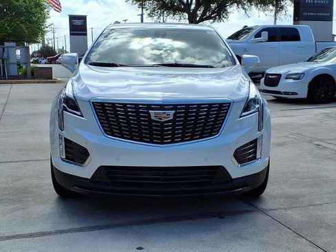 New 2026 Cadillac XT5 Luxury w/ LPO, Red Accent Package image 6