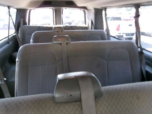 Used 2018 Chevrolet Express 3500 LT w/ LT Preferred Equipment Group RWD image 15
