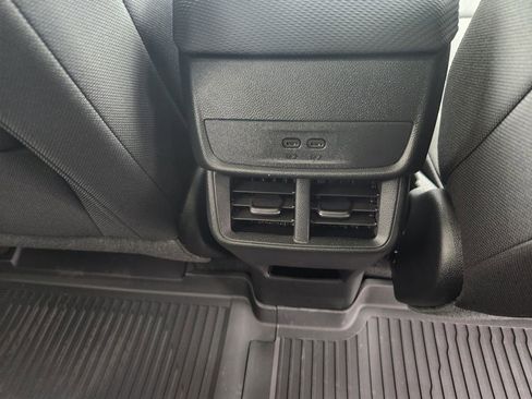 New 2026 Chevrolet Equinox LT image 10