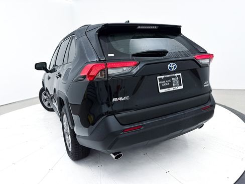 Used 2023 Toyota RAV4 XLE image 9