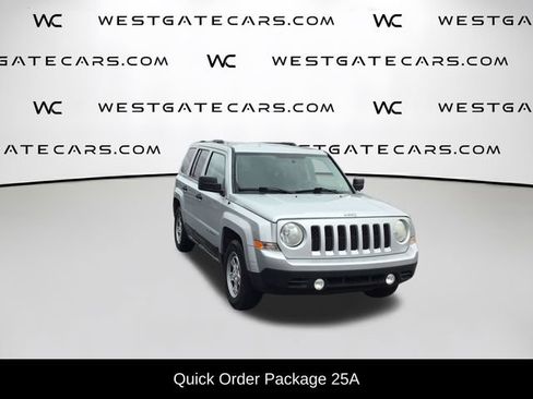 Used 2011 Jeep Patriot Sport image 2