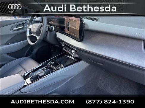 New 2026 Audi Q3 quattro 2.0T AWD/4WD image 10