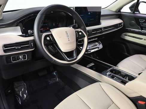 New 2026 Lincoln Corsair Premiere AWD/4WD image 12