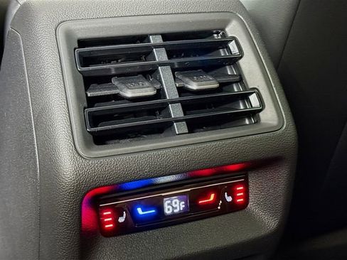 New 2026 Volkswagen Tiguan SEL R-Line image 27