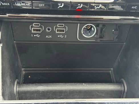 Certified 2024 Jeep Grand Cherokee Limited 4xe AWD/4WD image 39