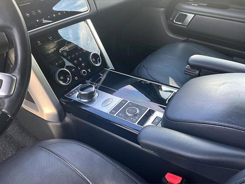 Used 2022 Land Rover Range Rover Westminster Edition image 15