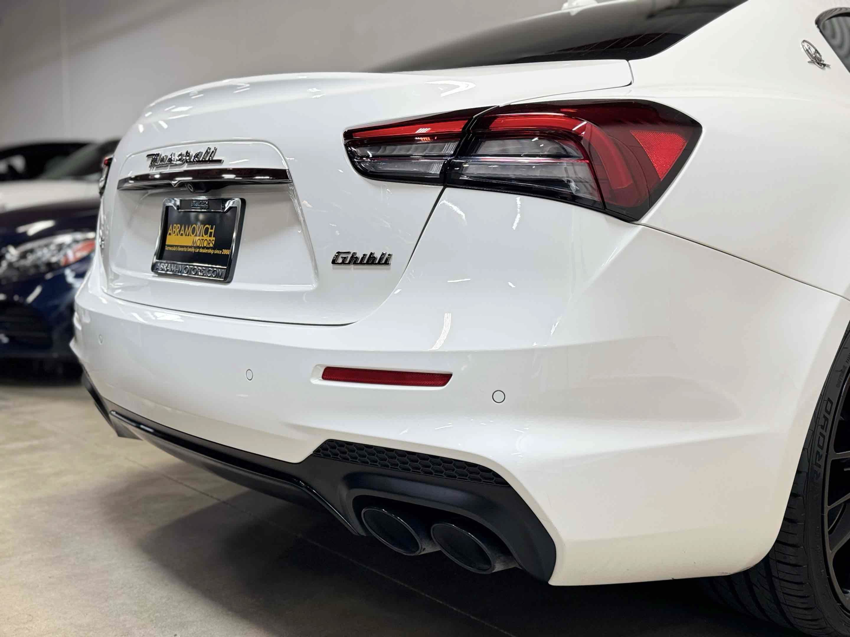 Used 2021 Maserati Ghibli S GranSport RWD image 74