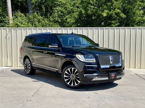 Used 2020 Lincoln Navigator L Reserve RWD image 1