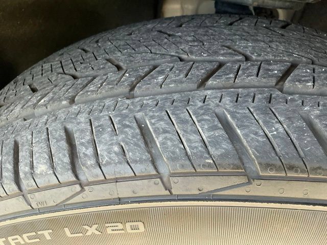 Used 2025 Chevrolet Traverse High Country w/ LPO, Floor Liner Package AWD/4WD image 12