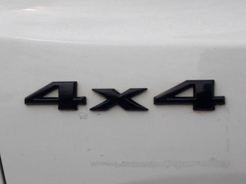 Used 2017 Jeep Renegade Altitude AWD/4WD image 26