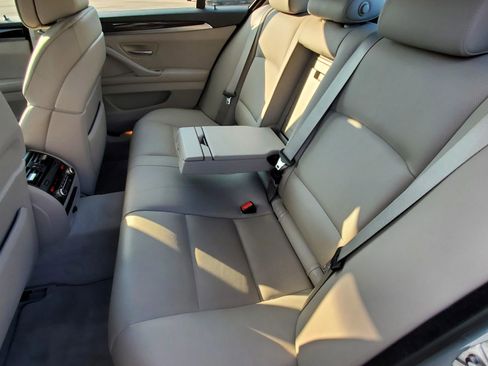 Used 2011 BMW 535i xDrive Sedan image 13