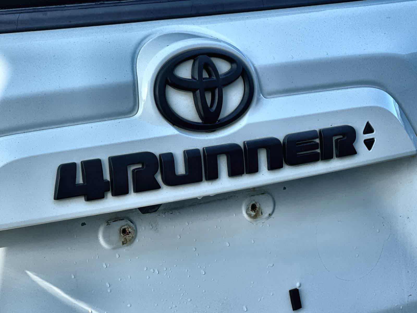 Used 2021 Toyota 4Runner SR5 Premium w/ Moonroof Package AWD/4WD image 14
