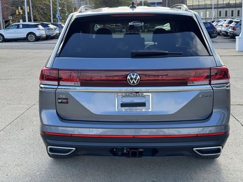Used 2024 Volkswagen Atlas SE image 4