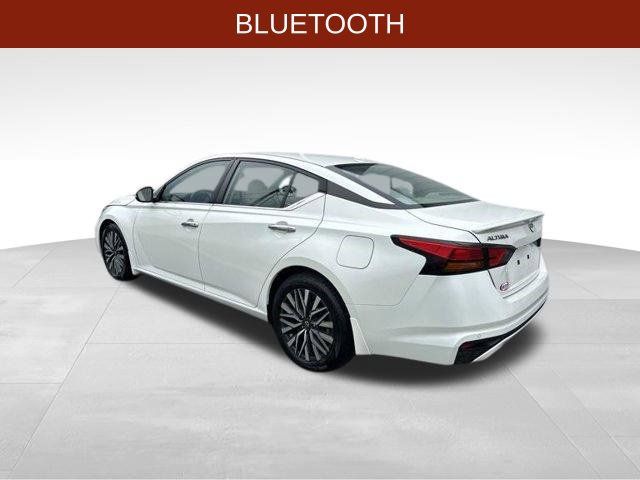 Used 2023 Nissan Altima 2.5 SV w/ SV Premium Package FWD image 5