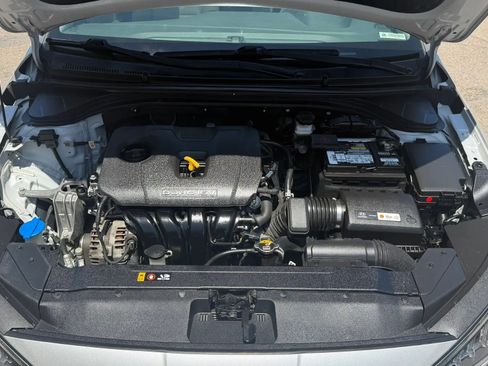 Used 2019 Hyundai Elantra Value Edition FWD image 25