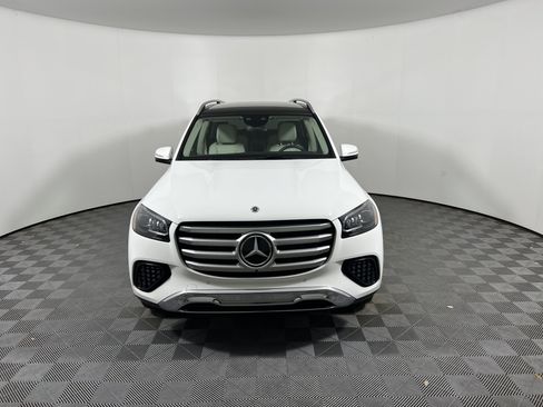 Used 2026 Mercedes-Benz GLS 450 4MATIC image 7