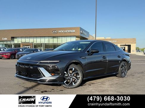Certified 2024 Hyundai Sonata SEL FWD image 1