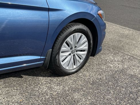 Used 2019 Volkswagen Jetta S w/ Driver Assistance Package FWD image 8