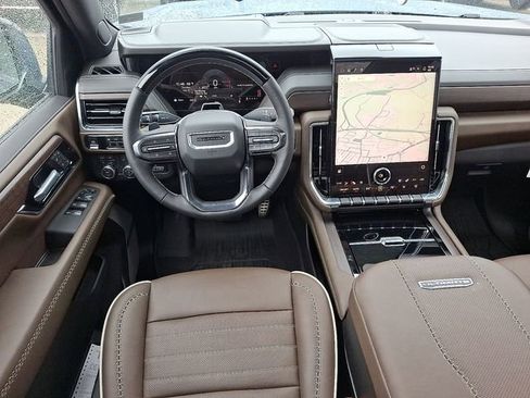 New 2026 GMC Yukon Denali Ultimate AWD/4WD image 13