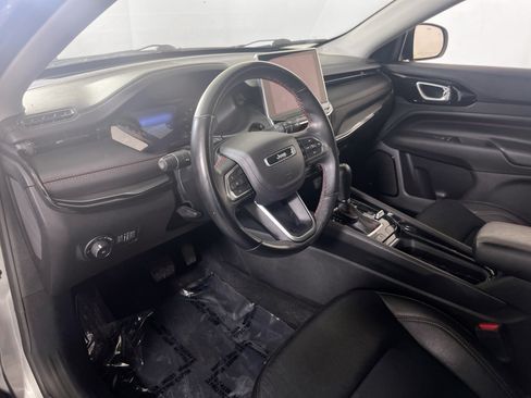 Used 2022 Jeep Compass Trailhawk w/ Sun and Sound Group AWD/4WD image 9