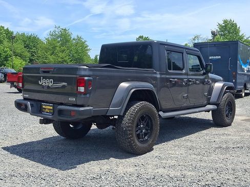 Used 2021 Jeep Gladiator Overland w/ Dual Top Group AWD/4WD image 7