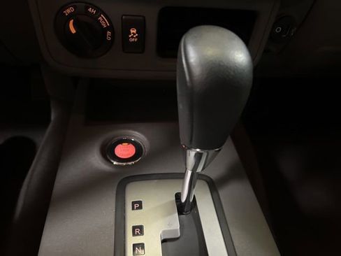 Used 2021 Nissan Frontier SV image 29