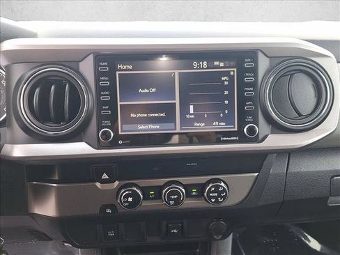 Used 2020 Toyota Tacoma SR5 image 12