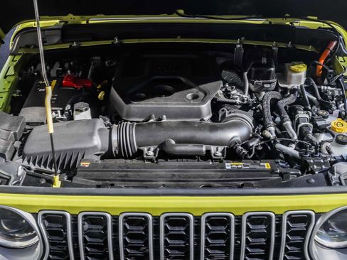 Used 2024 Jeep Wrangler Unlimited Sahara image 28