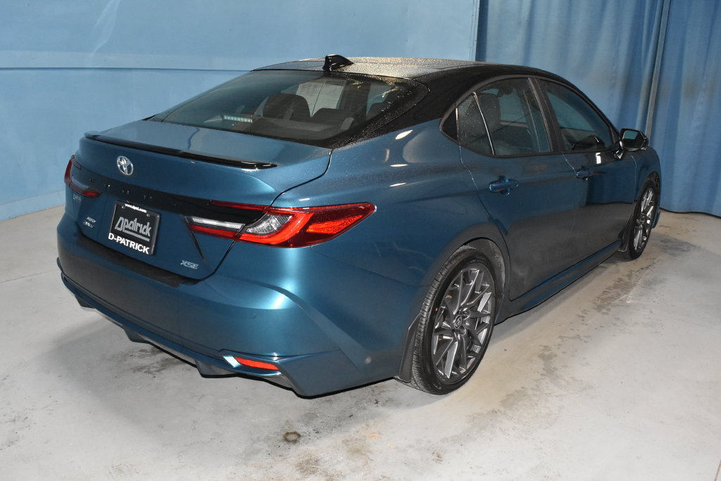 Used 2025 Toyota Camry XSE w/ Premium Plus Package AWD/4WD image 31