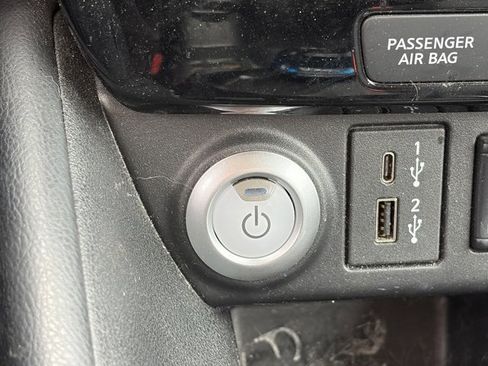 Used 2025 Nissan Leaf SV Plus image 24