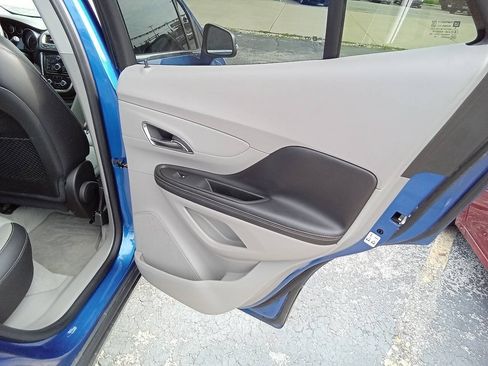 Used 2015 Buick Encore FWD image 7