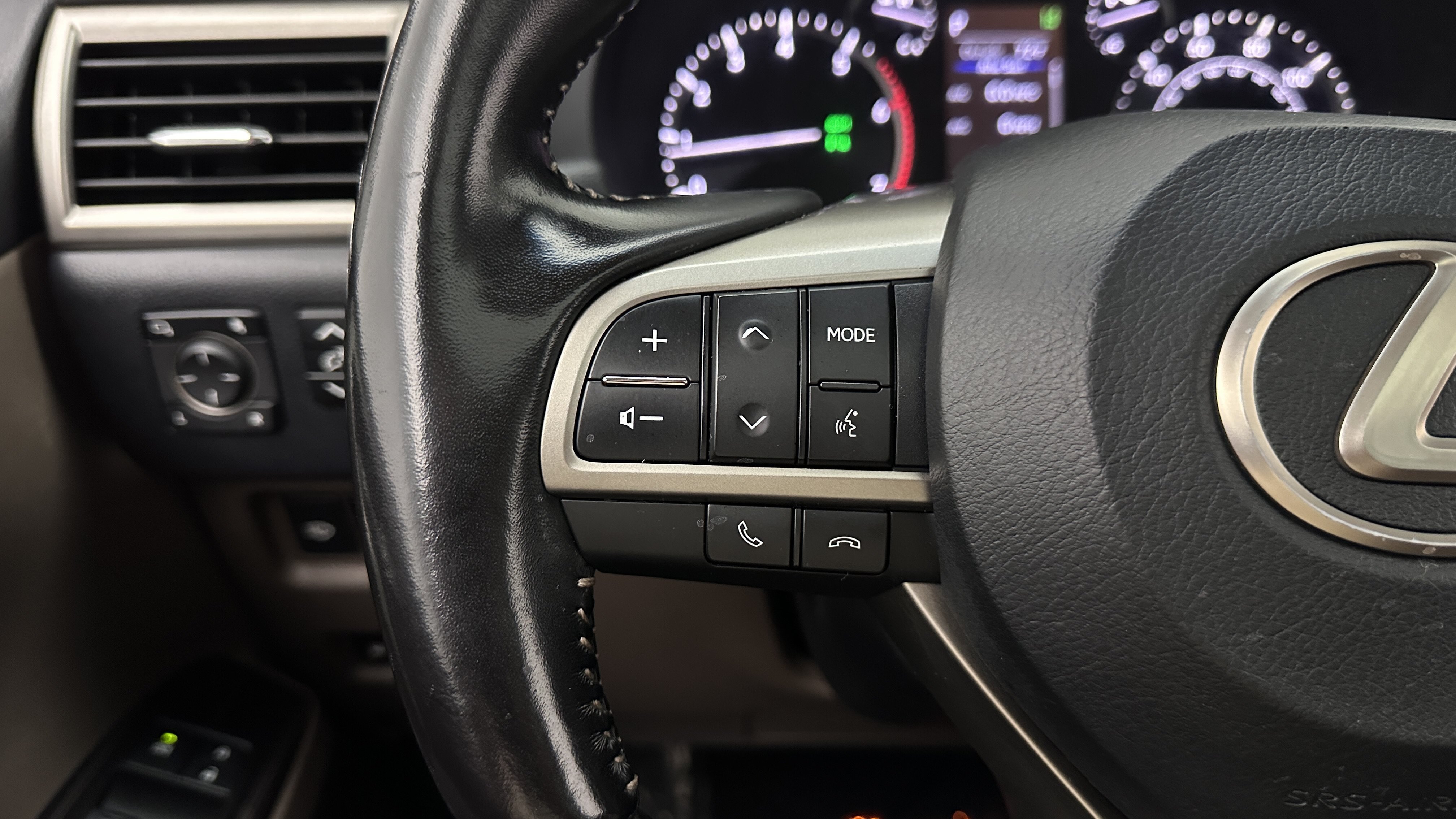 Used 2021 Lexus GX 460 Premium w/ Premium Package AWD/4WD image 23