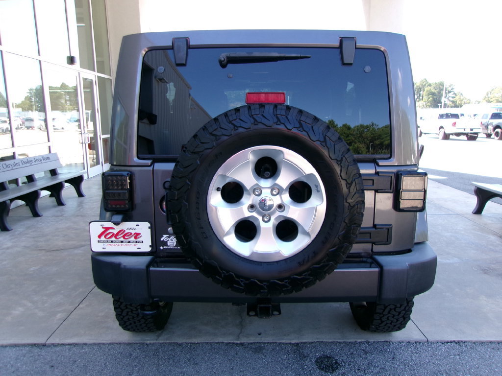 Used 2016 Jeep Wrangler Unlimited Sahara w/ Max Tow Package AWD/4WD image 24