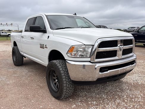 Used 2018 RAM 2500 SLT AWD/4WD image 8