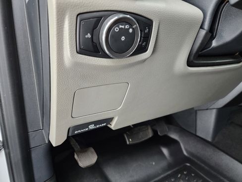 Used 2022 Ford F250 XLT image 36