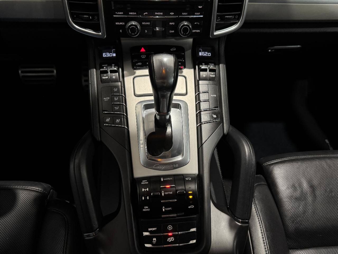 Used 2014 Porsche Cayenne GTS AWD/4WD image 28