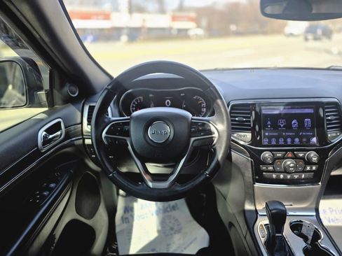 Used 2019 Jeep Grand Cherokee Limited w/ Trailer Tow Group IV image 23