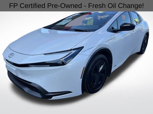 Used 2023 Toyota Prius Limited image 5