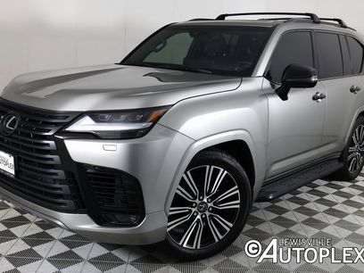 Used 2024 Lexus LX 600 4WD w/ Luxury Package