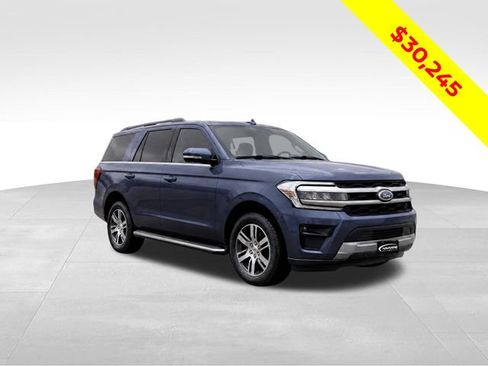 Used 2022 Ford Expedition XLT RWD image 1