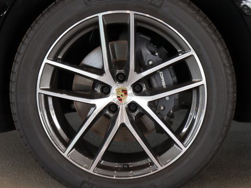 Used 2026 Porsche Macan AWD/4WD image 13