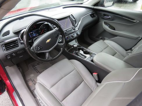 Used 2014 Chevrolet Impala LTZ FWD image 11