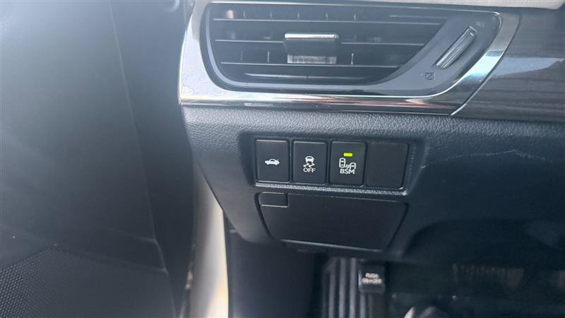 Used 2014 Toyota Avalon XLE Touring FWD image 25